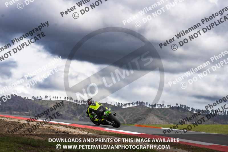 cadwell no limits trackday;cadwell park;cadwell park photographs;cadwell trackday photographs;enduro digital images;event digital images;eventdigitalimages;navarra;no limits trackdays;peter wileman photography;racing digital images;trackday digital images;trackday photos